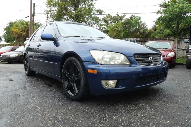 Lexus IS 300 2001 photo 4