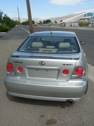 Lexus IS 300 2001 photo 1