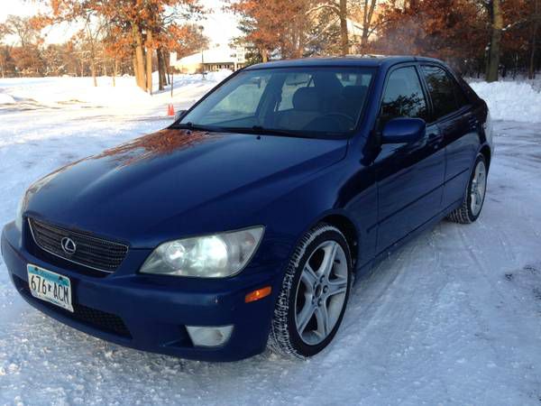 Lexus IS 300 2001 photo 3