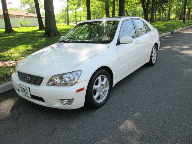 Lexus IS 300 2001 photo 3