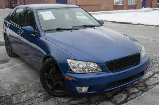 Lexus IS 300 2001 photo 4