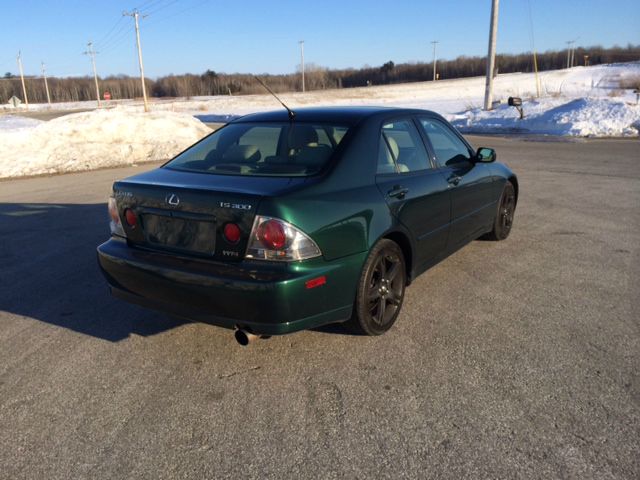 Lexus IS 300 2001 photo 1