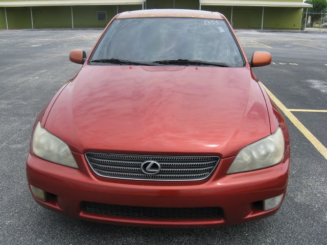 Lexus IS 300 2001 photo 3