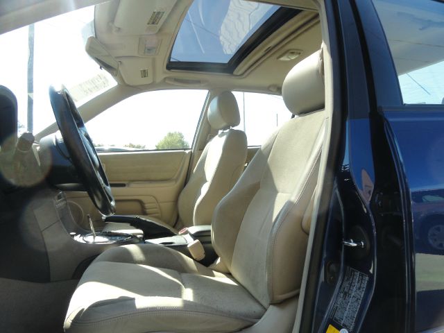 Lexus IS 300 Base Sedan