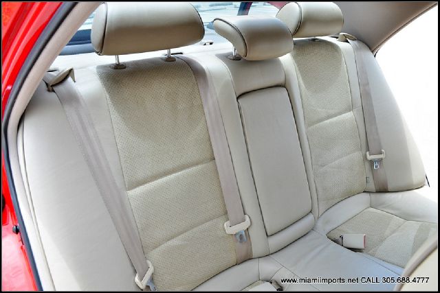 Lexus IS 300 2002 photo 14