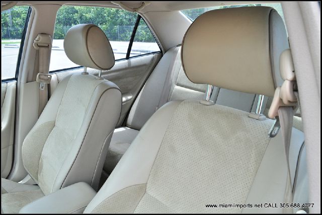 Lexus IS 300 2002 photo 20