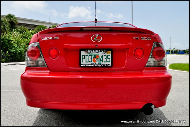 Lexus IS 300 2002 photo 25