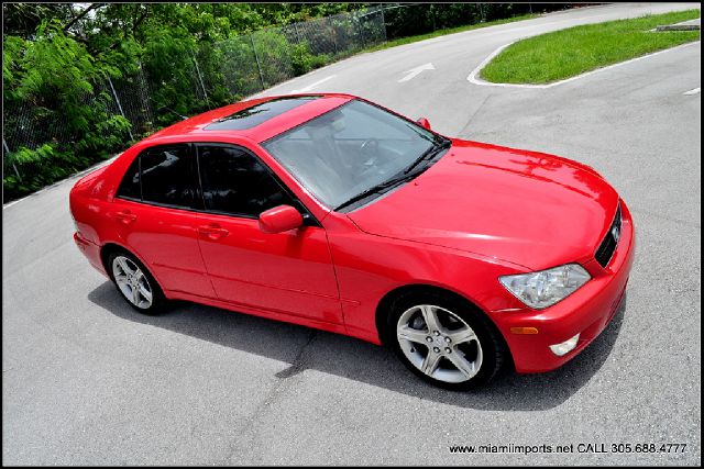 Lexus IS 300 2002 photo 29