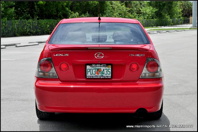 Lexus IS 300 2002 photo 32