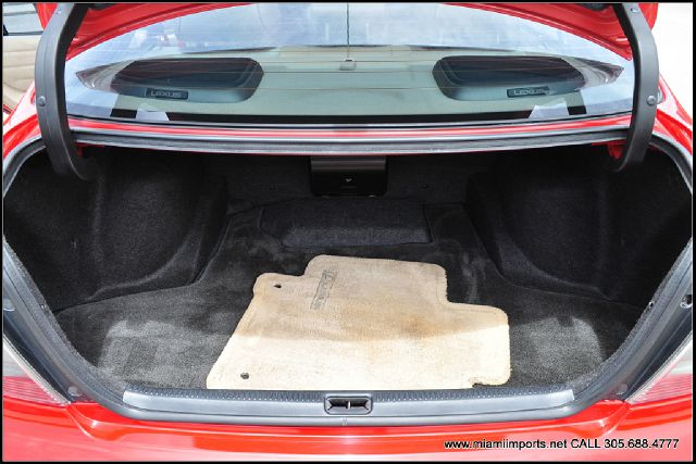 Lexus IS 300 2002 photo 36