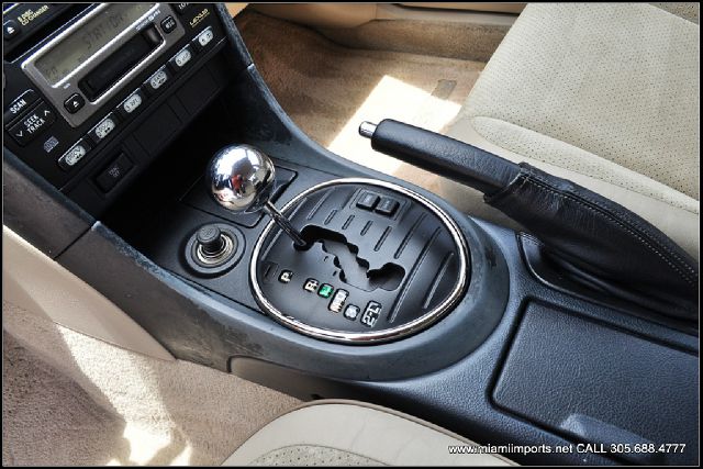 Lexus IS 300 2002 photo 4