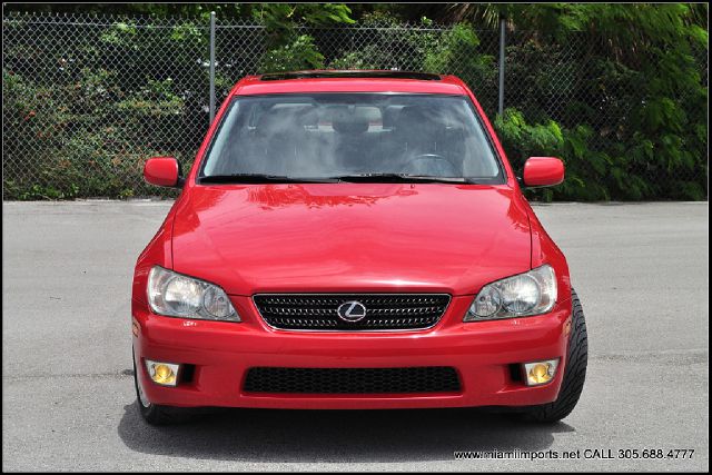 Lexus IS 300 2002 photo 40