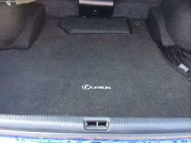 Lexus IS 300 2002 photo 4