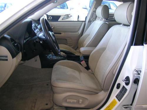 Lexus IS 300 2003 photo 3