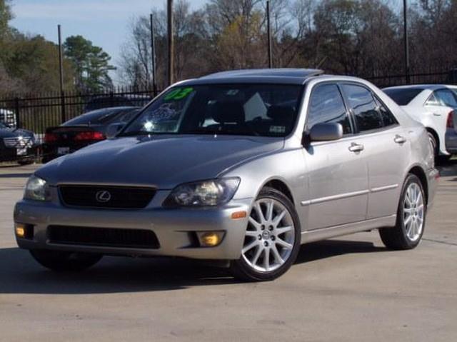 Lexus IS 300 2003 photo 2