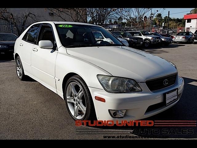 Lexus IS 300 2003 photo 1