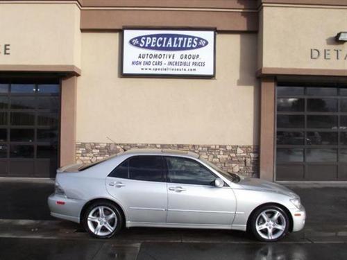 Lexus IS 300 2003 photo 2