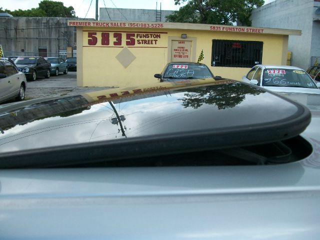 Lexus IS 300 2003 photo 9