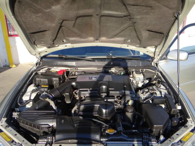 Lexus IS 300 2003 photo 0