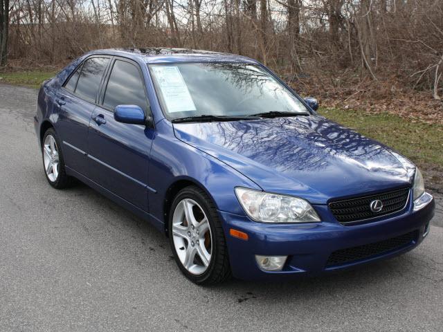 Lexus IS 300 Unknown Sedan