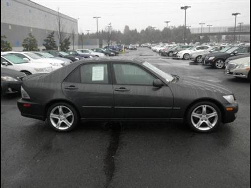 Lexus IS 300 2004 photo 1