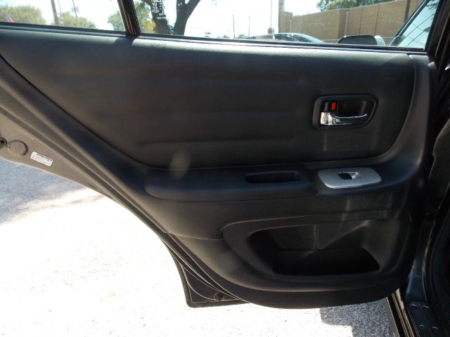 Lexus IS 300 2005 photo 12