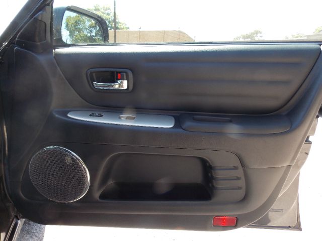 Lexus IS 300 2005 photo 13