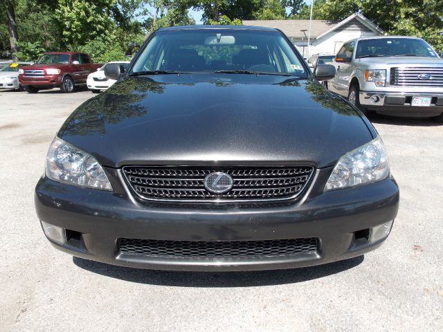 Lexus IS 300 2005 photo 20