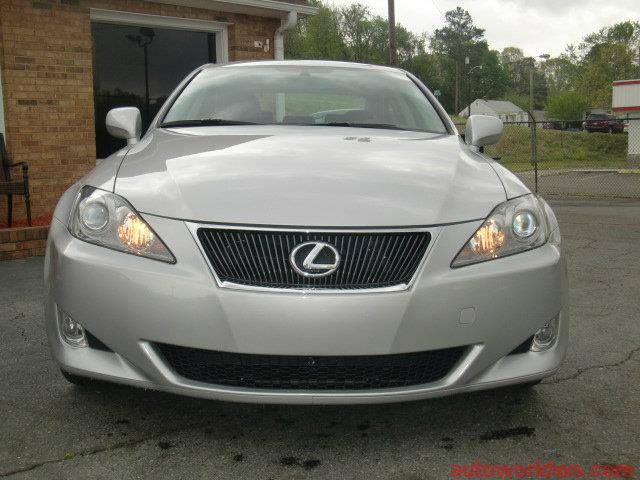 Lexus IS 350 2007 photo 2