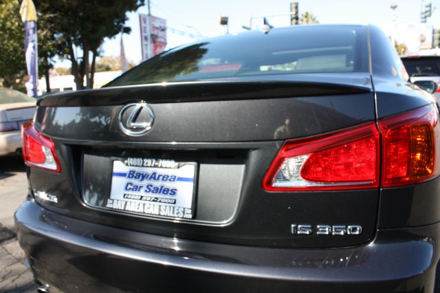 Lexus IS 350 2010 photo 3