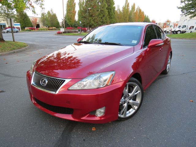 Lexus IS 350 2010 photo 1