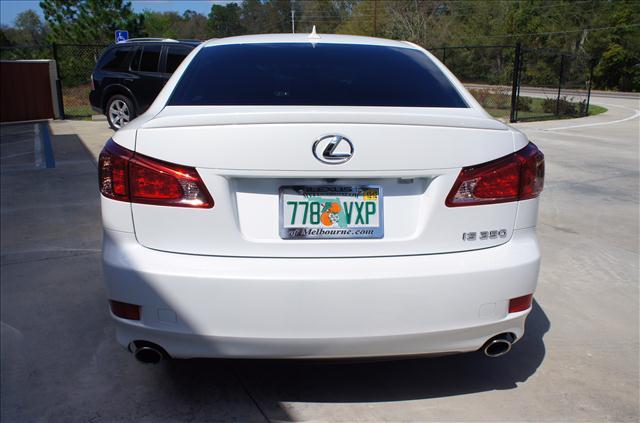 Lexus IS 350 2011 photo 1