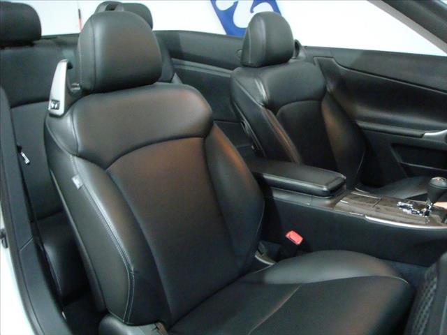 Lexus IS 350C 2010 photo 1
