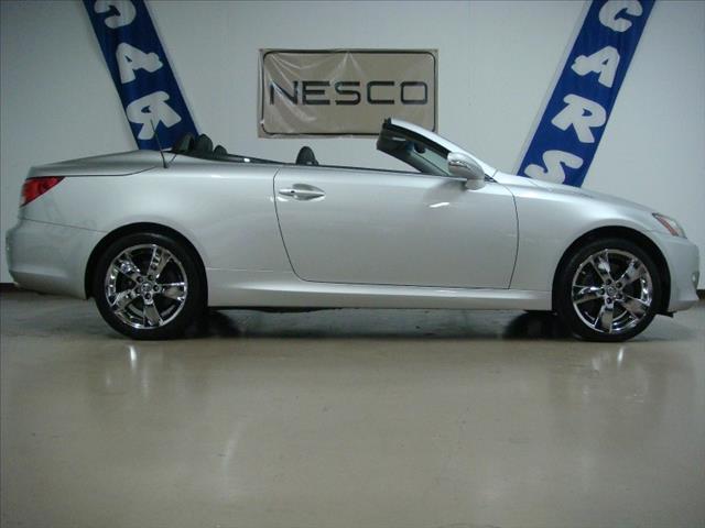 Lexus IS 350C 2010 photo 3