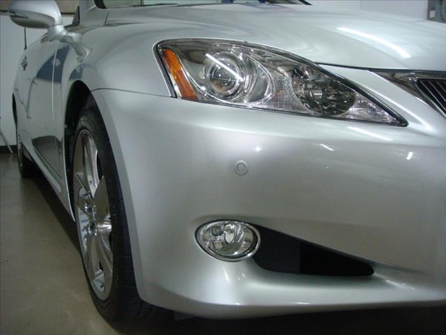 Lexus IS 350C 2010 photo 5