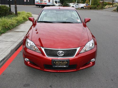 Lexus IS 350C 2010 photo 3