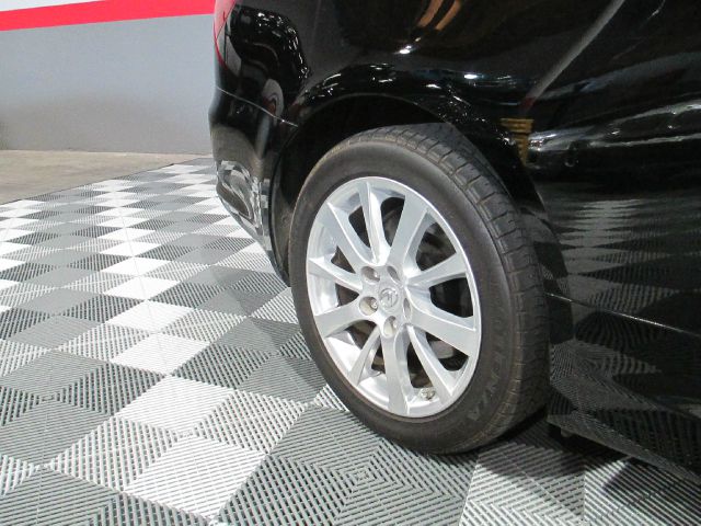 Lexus IS 350C 2012 photo 18