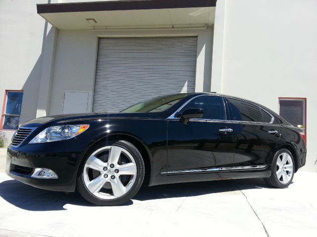 Lexus LS460L 2007 photo 2