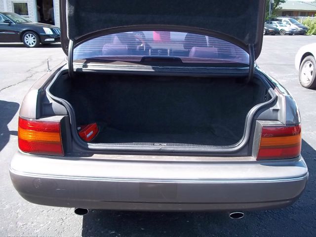 Lexus LS 400 1990 photo 3
