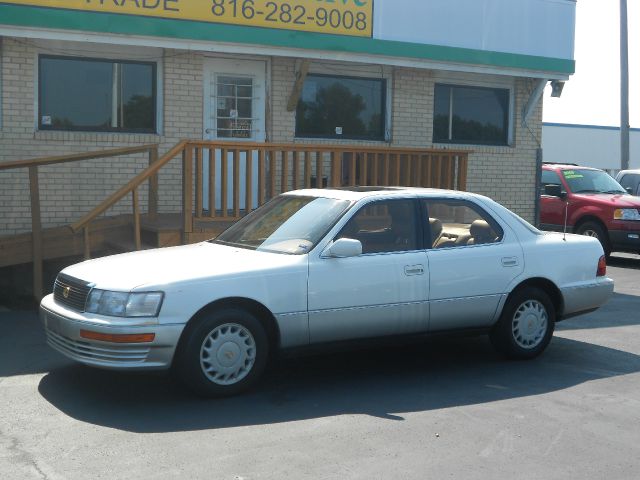 Lexus LS 400 1990 photo 1