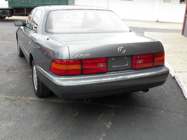 Lexus LS 400 1990 photo 3