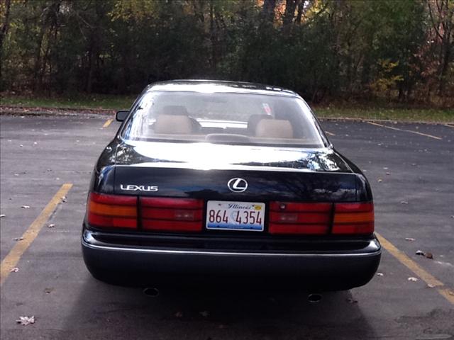 Lexus LS 400 1991 photo 2