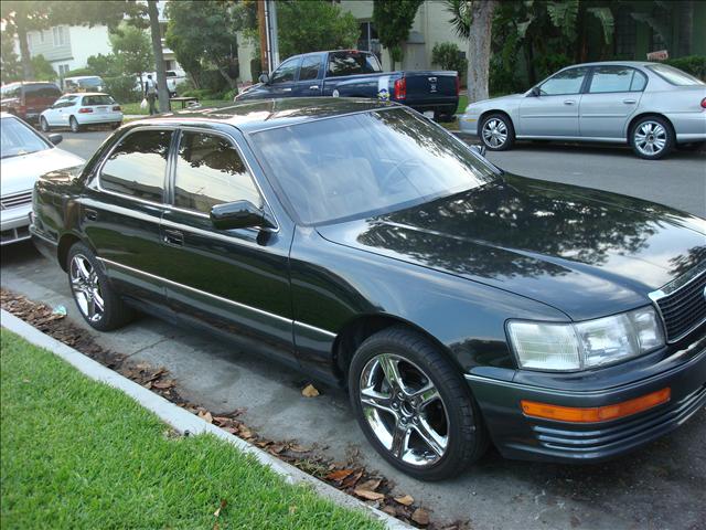 Lexus LS 400 1991 photo 2