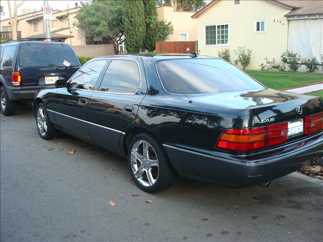 Lexus LS 400 1991 photo 4