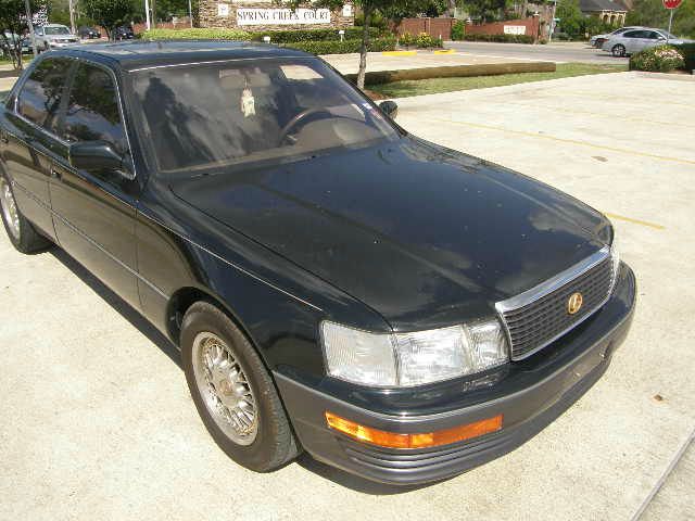 Lexus LS 400 1993 photo 10