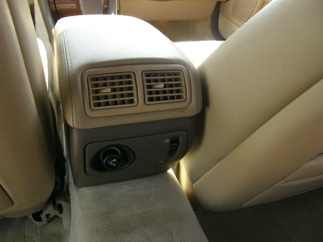 Lexus LS 400 1993 photo 16