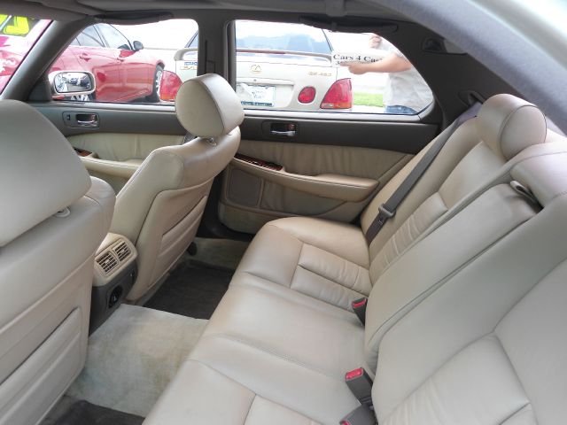 Lexus LS 400 1993 photo 3