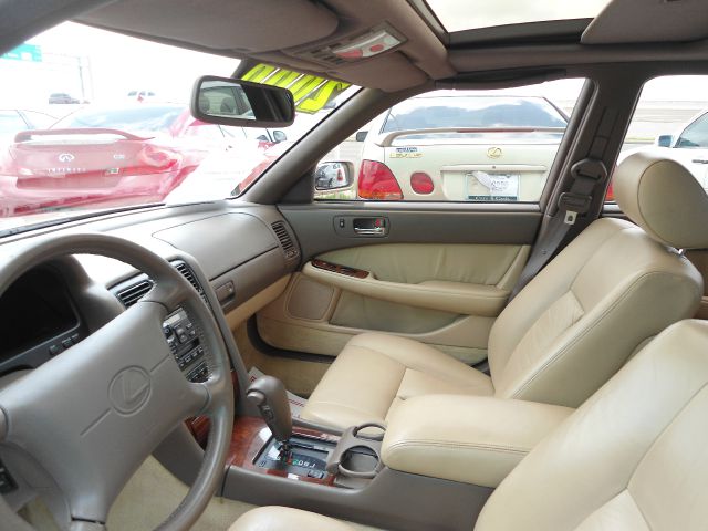 Lexus LS 400 1993 photo 4