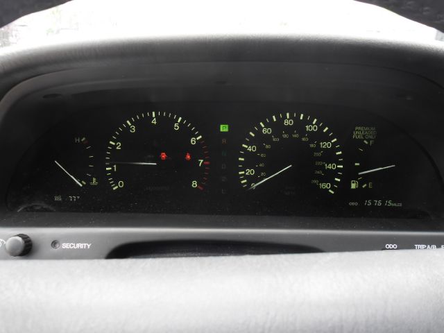 Lexus LS 400 1993 photo 8