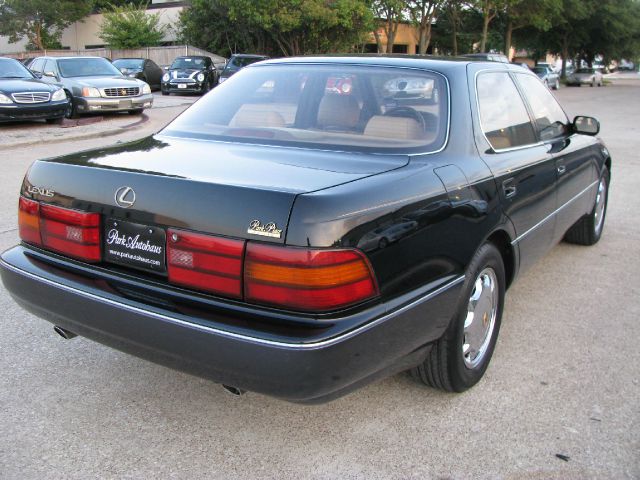 Lexus LS 400 1994 photo 3
